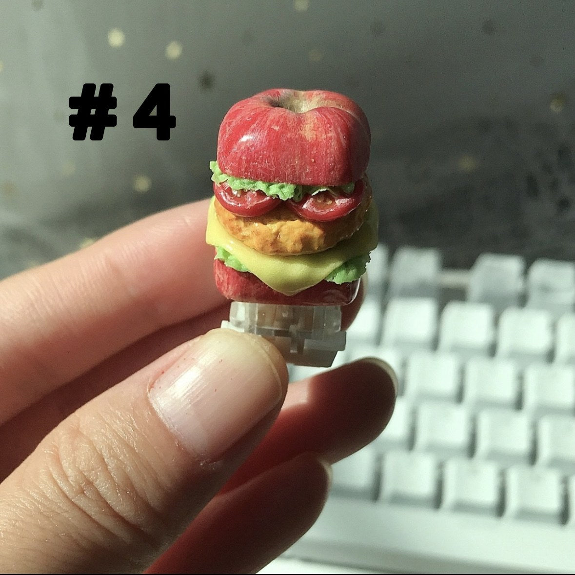 🍏 Orchard Delight: Immerse yourself in the fruity charm of the Orchard Delight keycaps. With a design that mirrors the vibrant colors of a sun-kissed apple orchard, you'll feel like you're typing amidst nature's bounty.