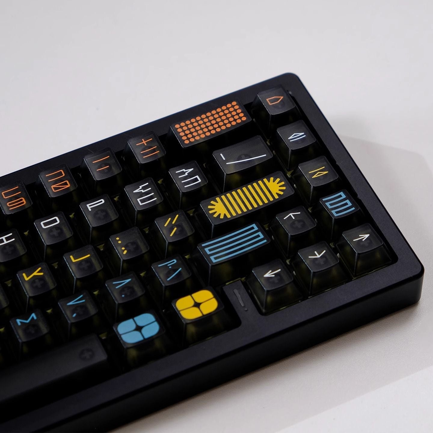Black Foggy Translucent Keycap Set