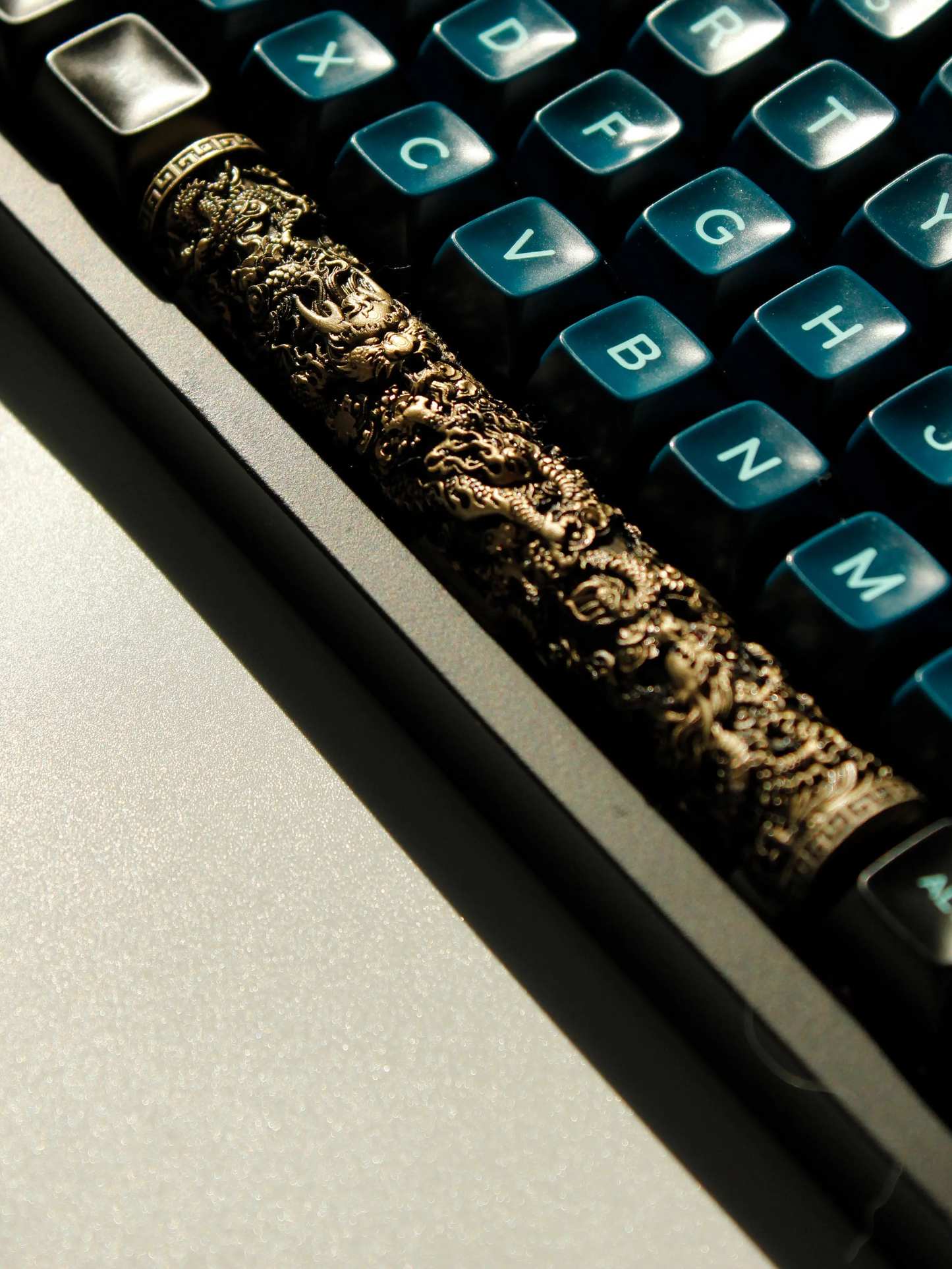 Creative Dragon Pillar keycap for space bar, handcrafted resin design adding elegance to mechanical keyboards.