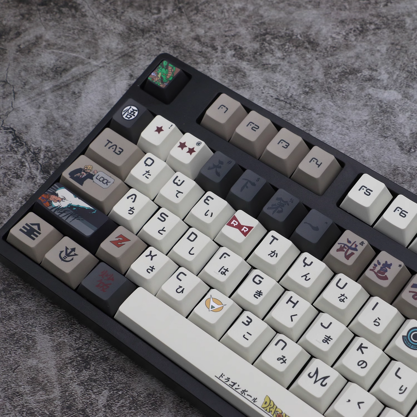 Dragon Ball custom keycaps set featuring Goku and Vegeta, a full personalized keyboard cap set for Saiyan fans.