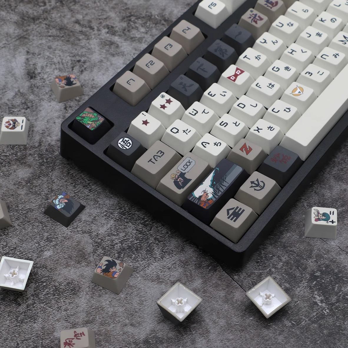 Goku and Vegeta full keyboard keycap set, a custom Dragon Ball accessory for mechanical keyboard enthusiasts and collectors.