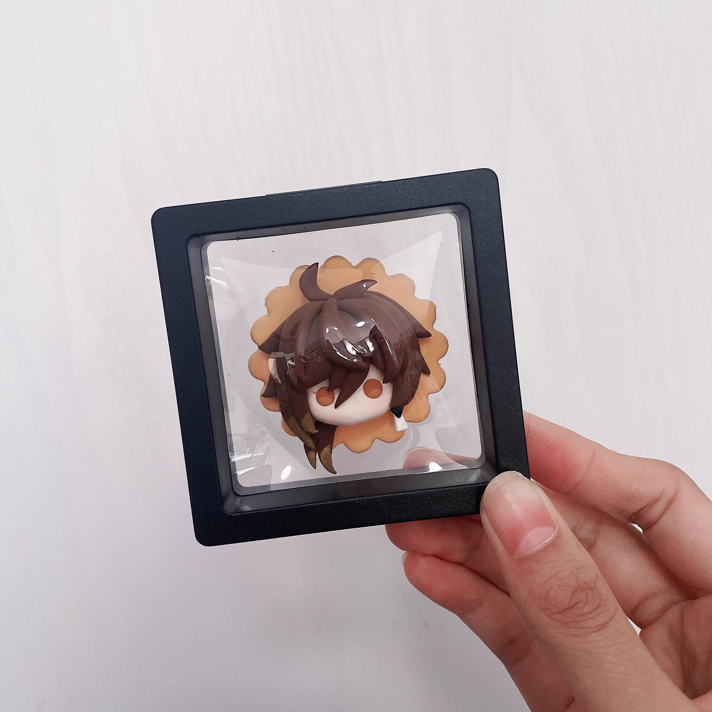 Bring the magic of Genshin Impact to your fridge! We've meticulously handcrafted these fridge magnets, showcasing captivating designs of Genshin Impact characters Hu Tao, Nahida, Klee, and Raiden Shogun. Each fridge magnet is crafted with care and takes 5 days of meticulous workmanship. They're not just decorations; they're collectibles representing your love for Genshin Impact.