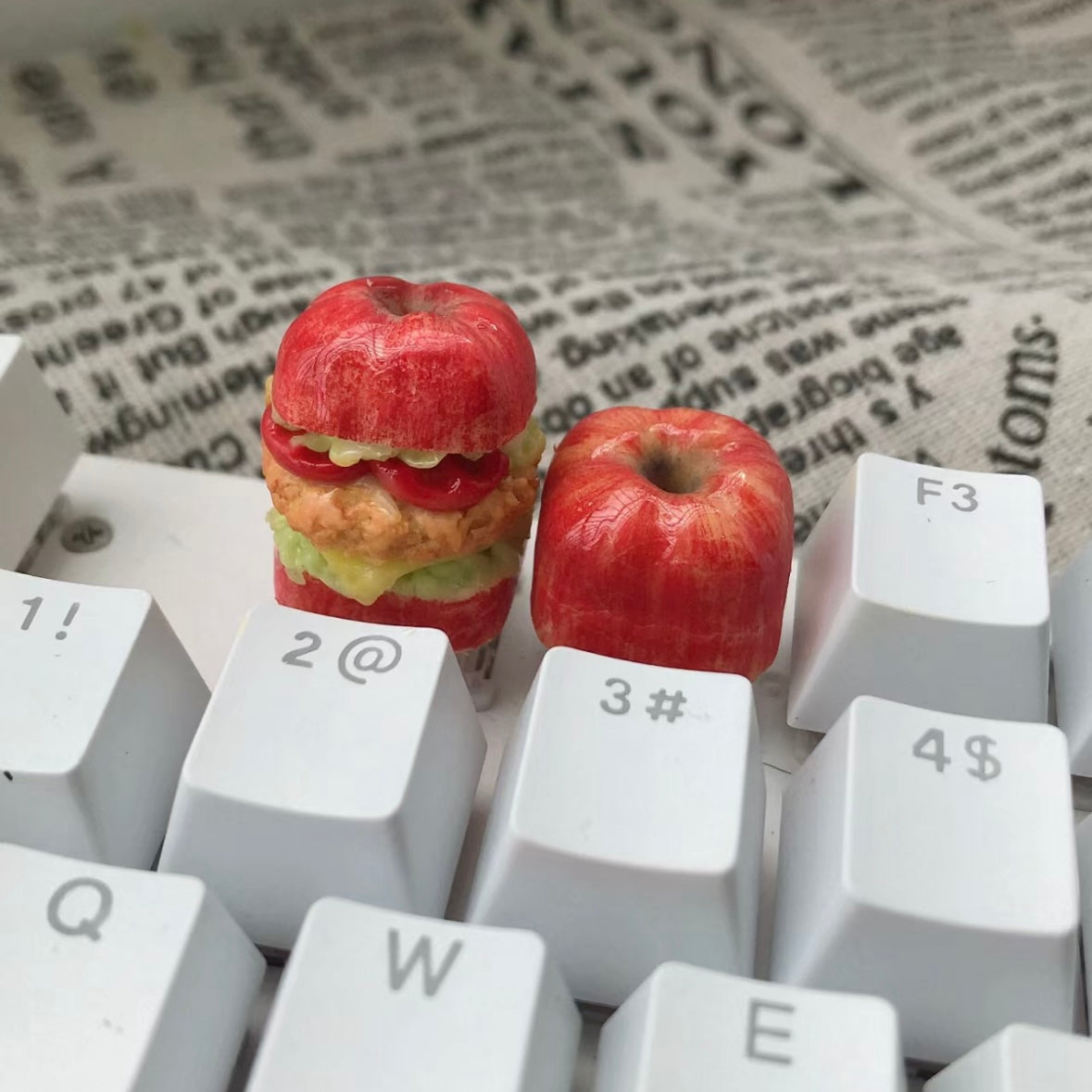 Custom ‘Touch the Apple’ keycap adds an apple-inspired charm to your keyboard. Handmade with precision, perfect for those seeking a unique touch.
