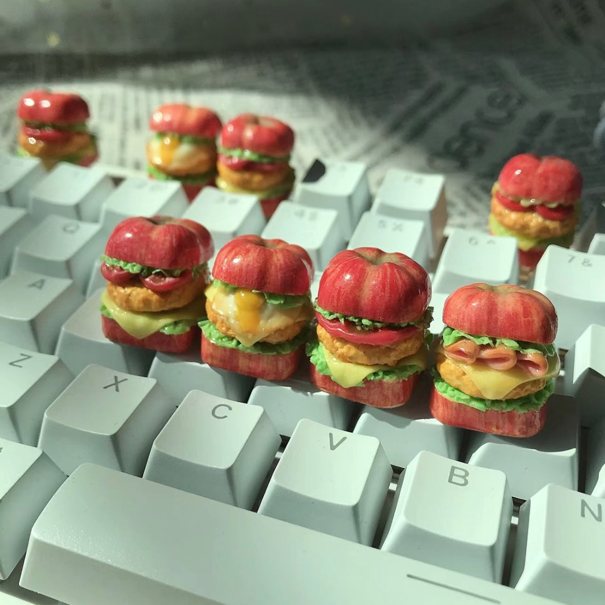 🍎 Crisp & Classic: Our first style pays homage to the traditional apple sandwich, featuring a design that captures the essence of fresh, crunchy apples nestled between slices of bread. The attention to detail is palpable with every keystroke.