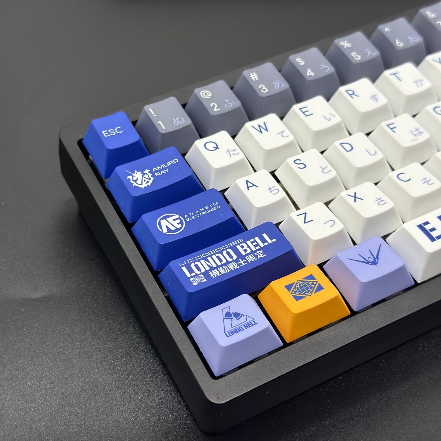 Hi-ν Gundam Keycaps PBT Custom Keycaps Set 136 keys