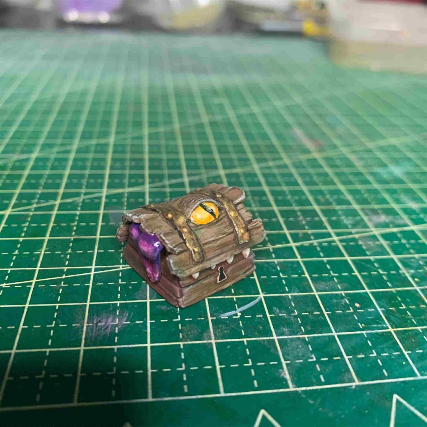 Fantastic Beasts and Harry Potter monster treasure chests artisan keycaps, bringing magic to your mechanical keyboard setup.