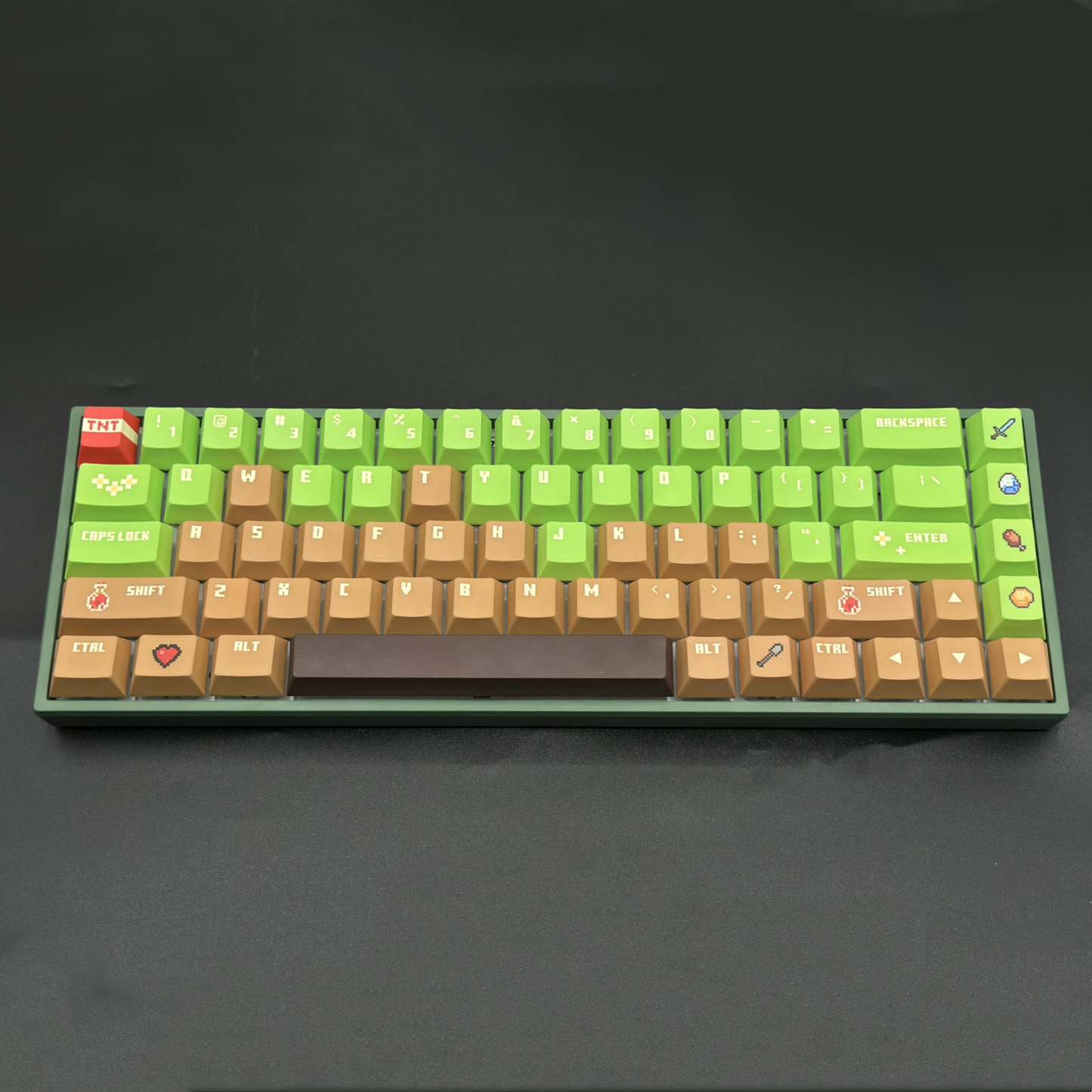 Perfect for Minecraft fans and mechanical keyboard enthusiasts alike, this custom set by AiheyStudio brings pixel art to life with an exclusive artisan touch.