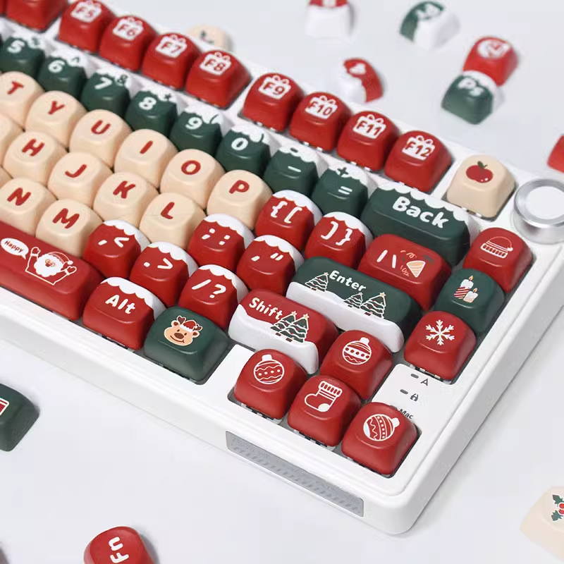 Aihey Studio's 130-Key Christmas-Themed MOA Profile PBT Keycap Set