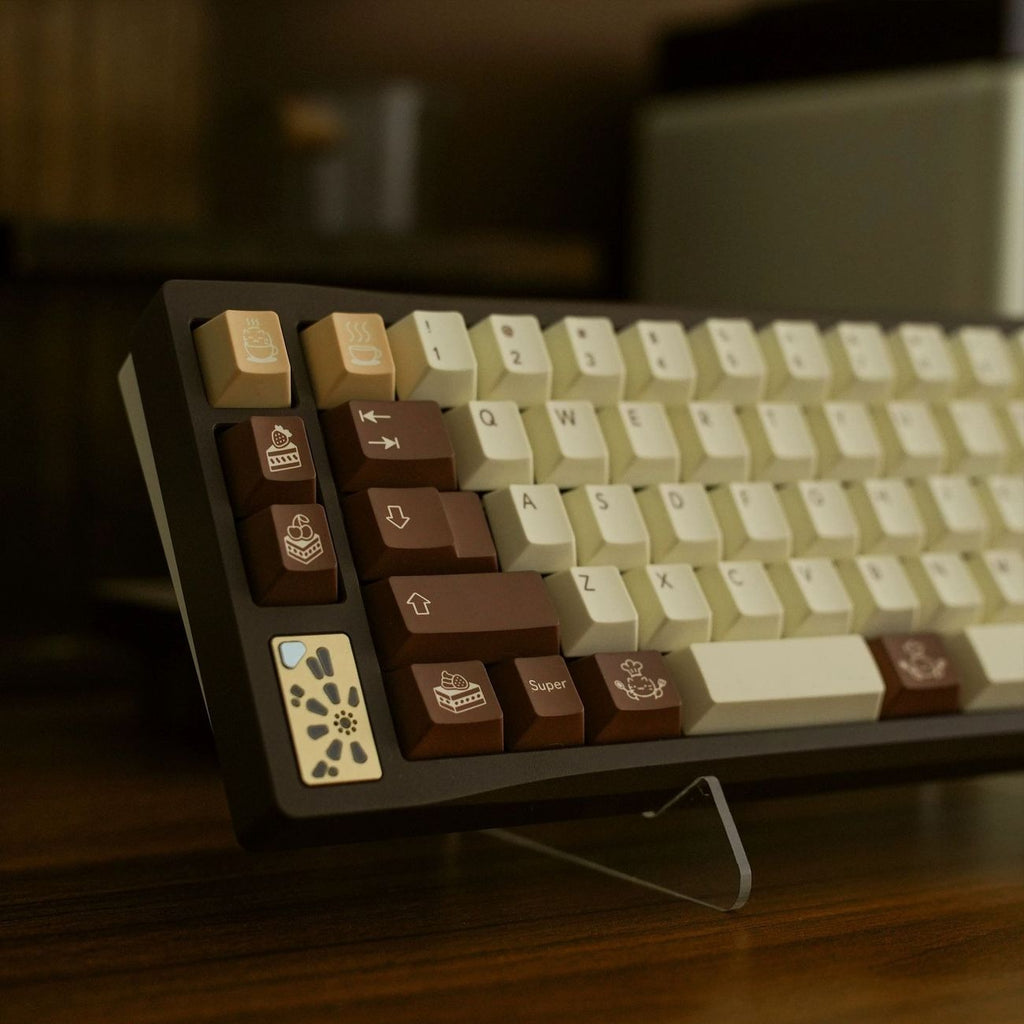 Coffee inspired Tiramisu keycap set with soft beige tones, creamy colors, and elegant minimalist design. These PBT mechanical keyboard keycaps create a warm and sophisticated aesthetic for cozy workspaces, gaming setups, and custom keyboards.