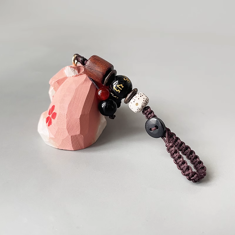 Custom Yae Miko wooden keychain, skillfully hand-carved with delicate details, ideal as a keyring or bag accessory.
