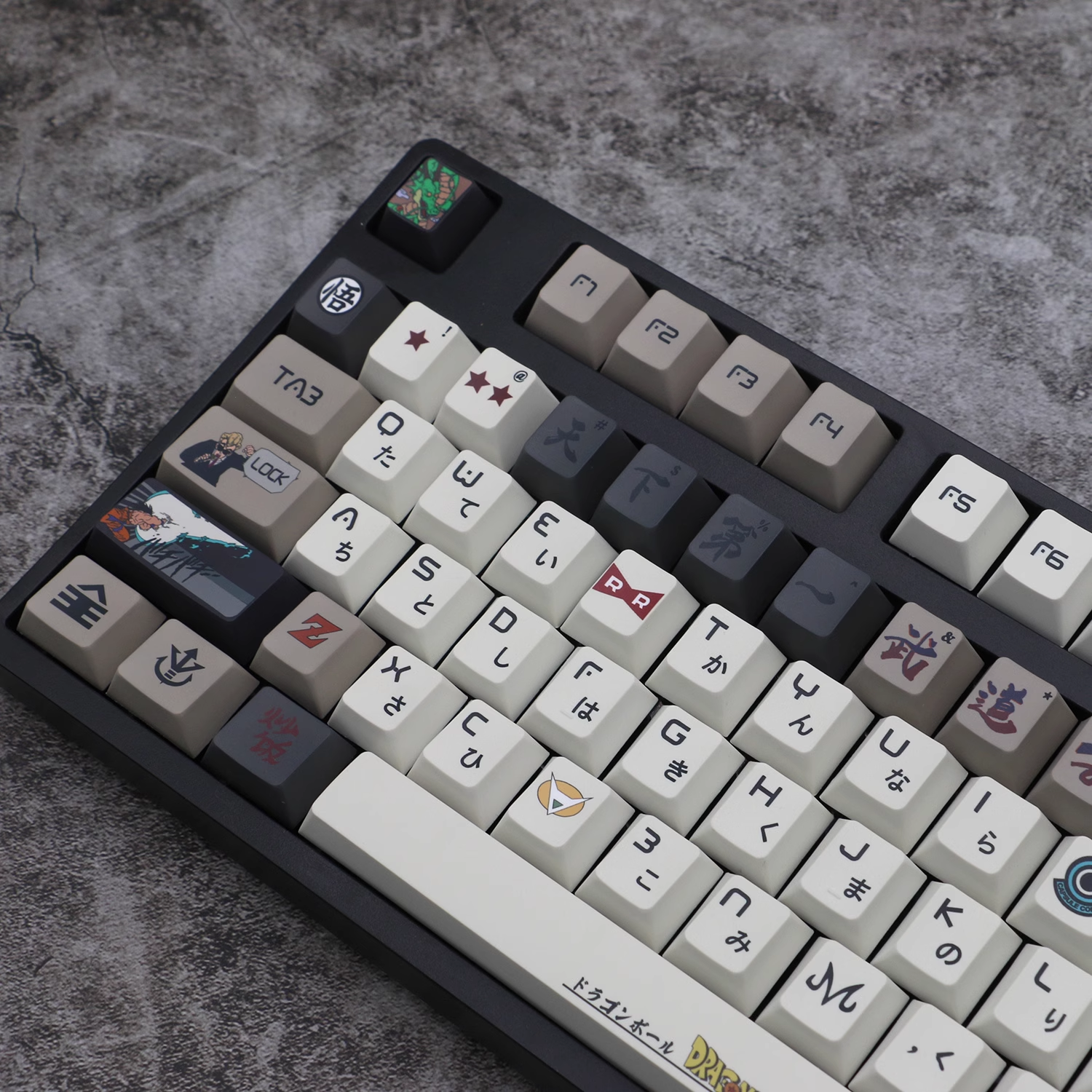 Dragon Ball custom keycaps set featuring Goku and Vegeta, a full personalized keyboard cap set for Saiyan fans.
