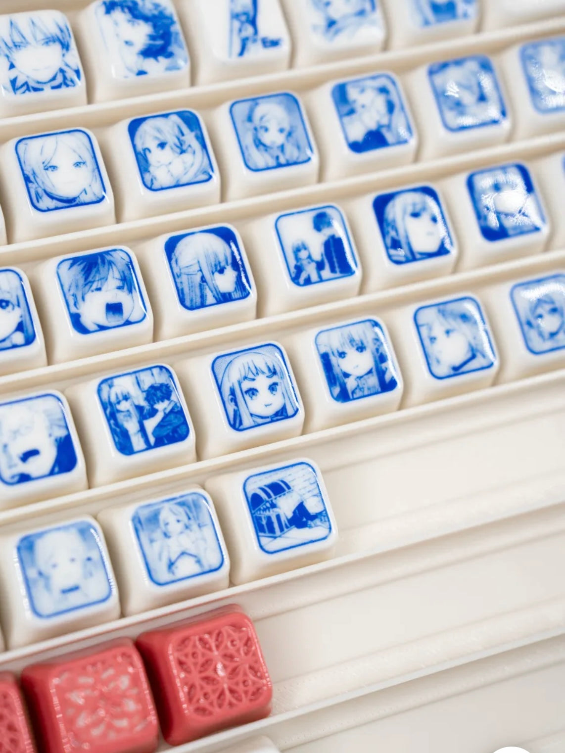 Unique artisan keycap featuring Frieren's face, compatible with Cherry MX mechanical keyboards.