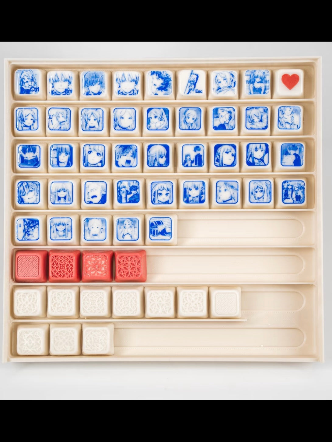 Handcrafted ceramic Frieren keycap in soft pastel tones, adds character to mechanical keyboards.