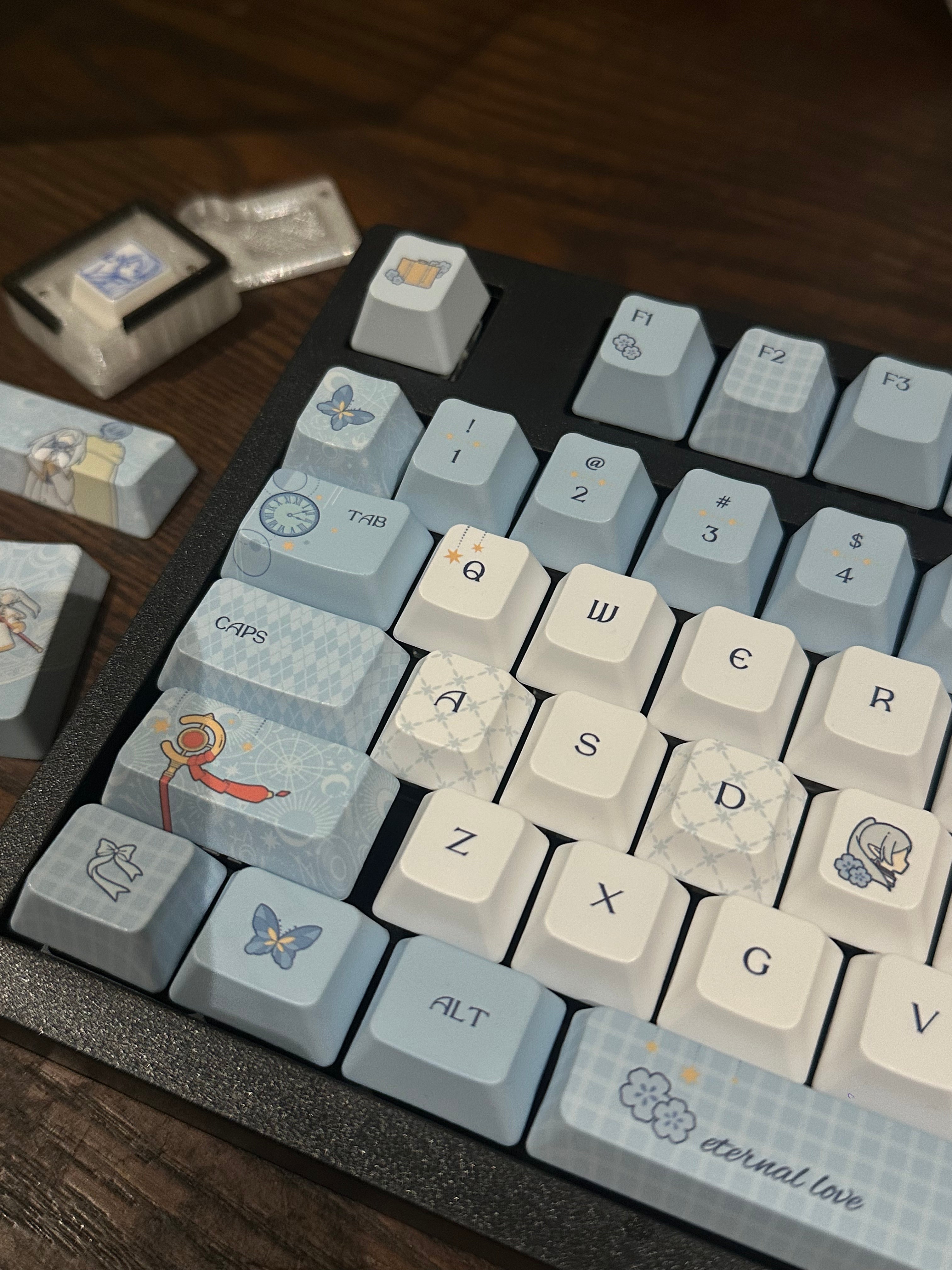 Frieren keyboard Custom Beyond Journey's End Wireless Keyboard