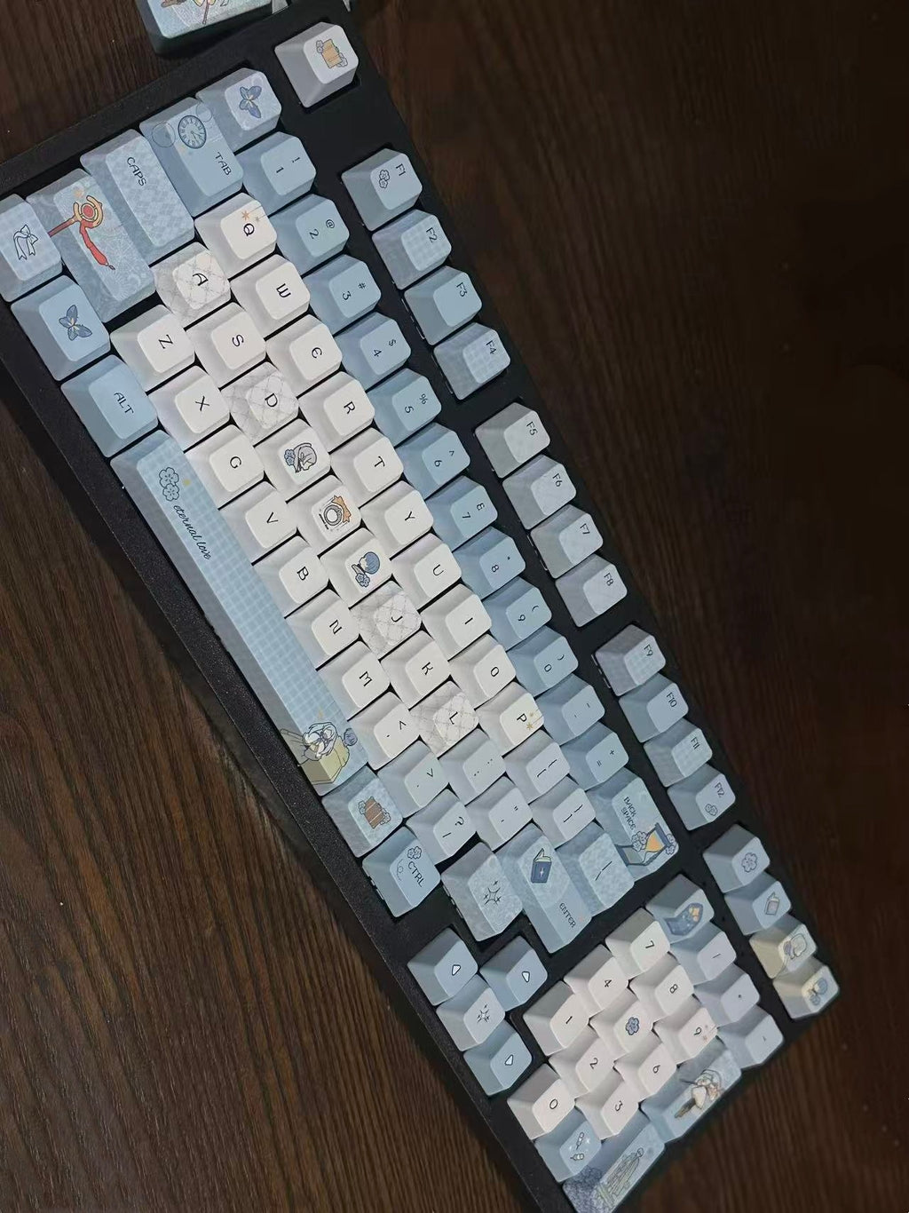 Frieren keyboard Custom Beyond Journey's End Wireless Keyboard