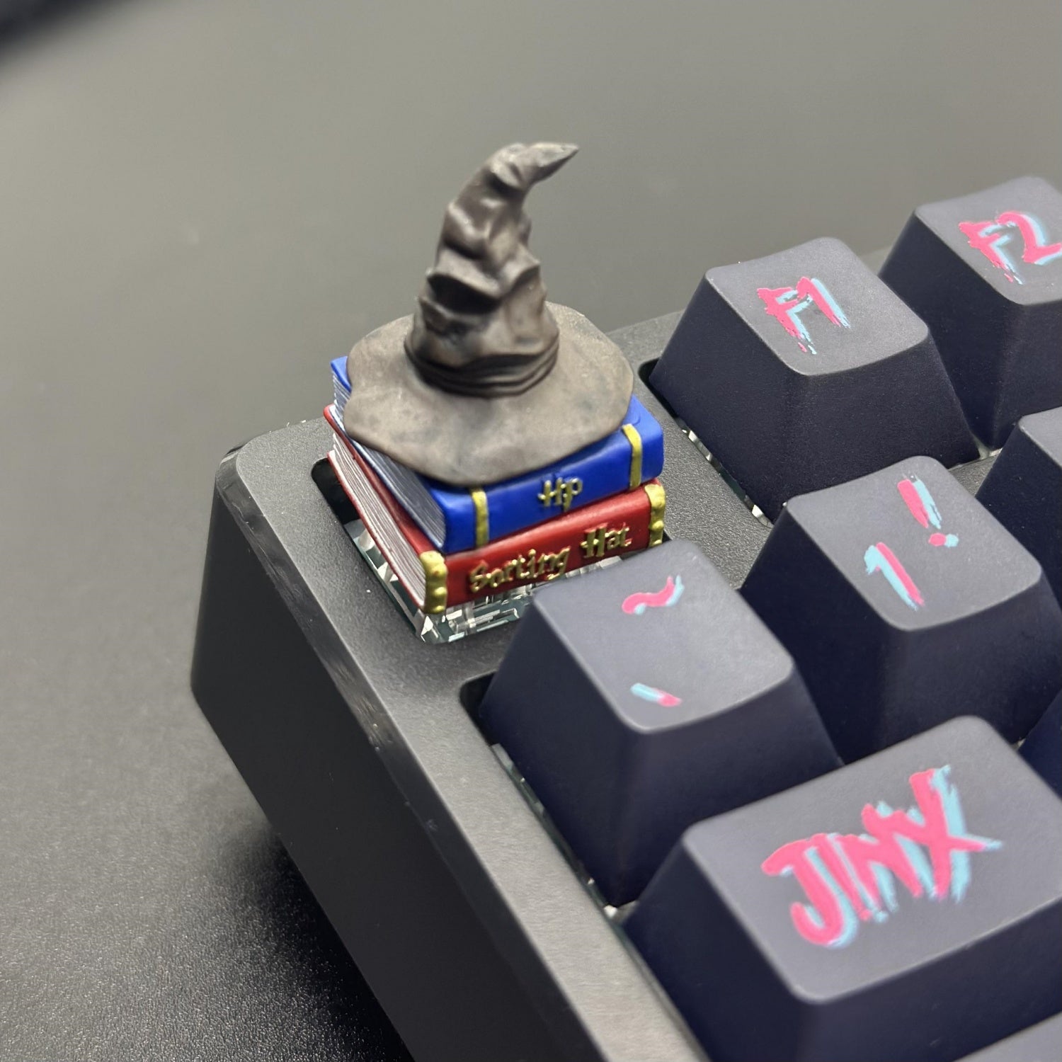 Handcrafted Sorting Hat Artisan Keycaps, a perfect collectible for Harry Potter fans, adding charm to your mechanical keyboard.