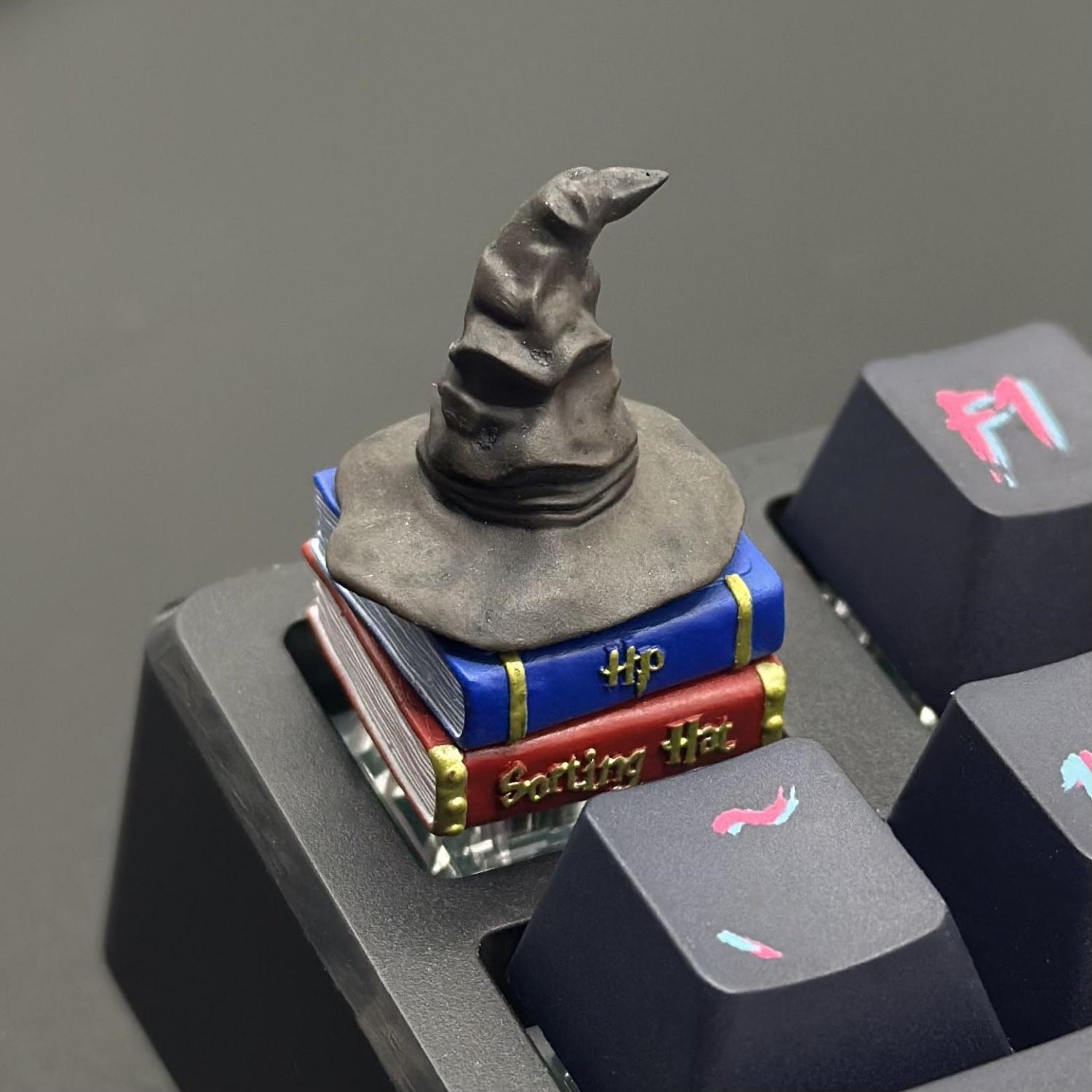 Handcrafted Sorting Hat Artisan Keycaps, a perfect collectible for Harry Potter fans, adding charm to your mechanical keyboard.