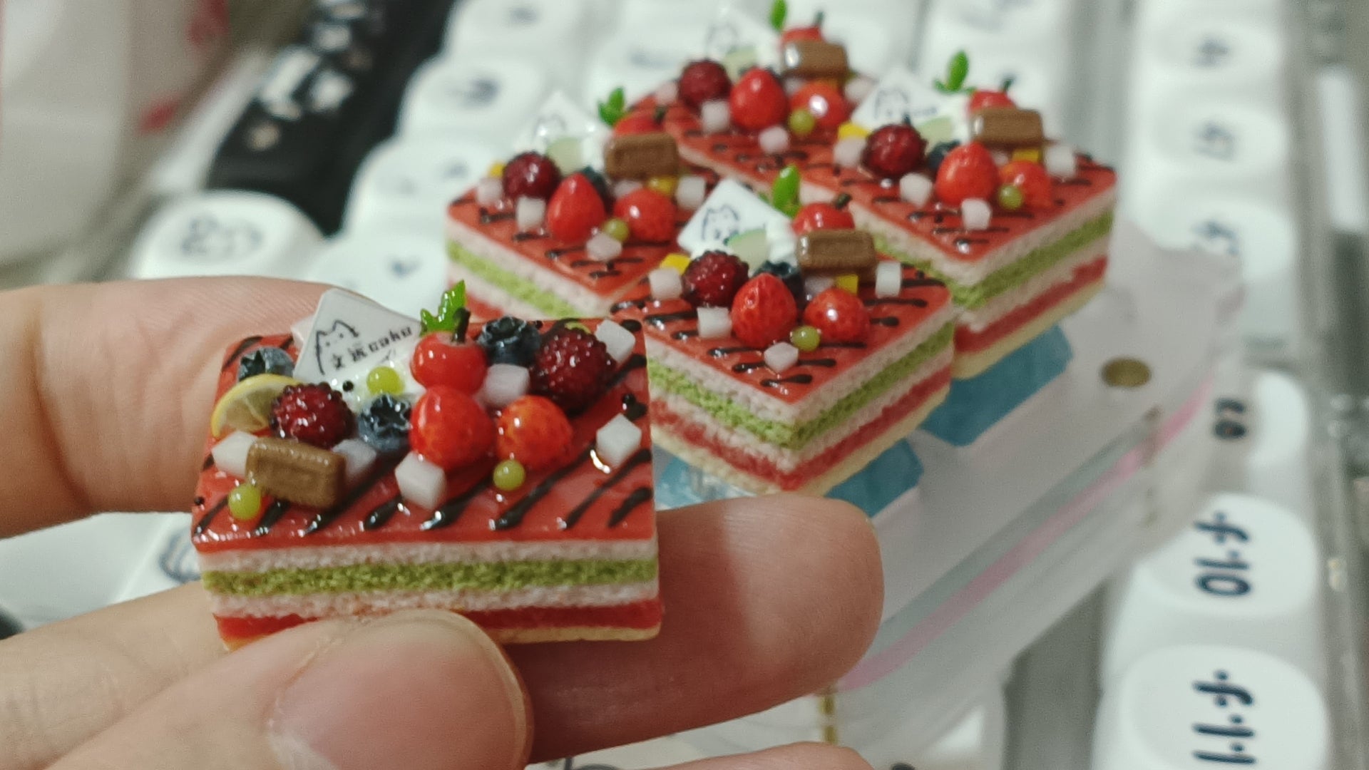 Have a piece of cake Artisan Keycap Custom Keycaps