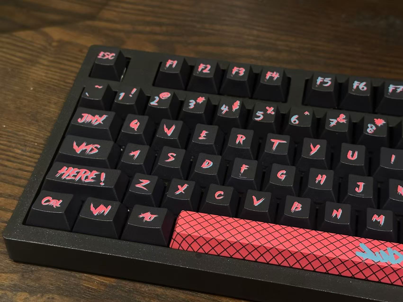 New Arcane Jinx keyboard with Jinx Keycap Set Wireless 98Pro keyboard