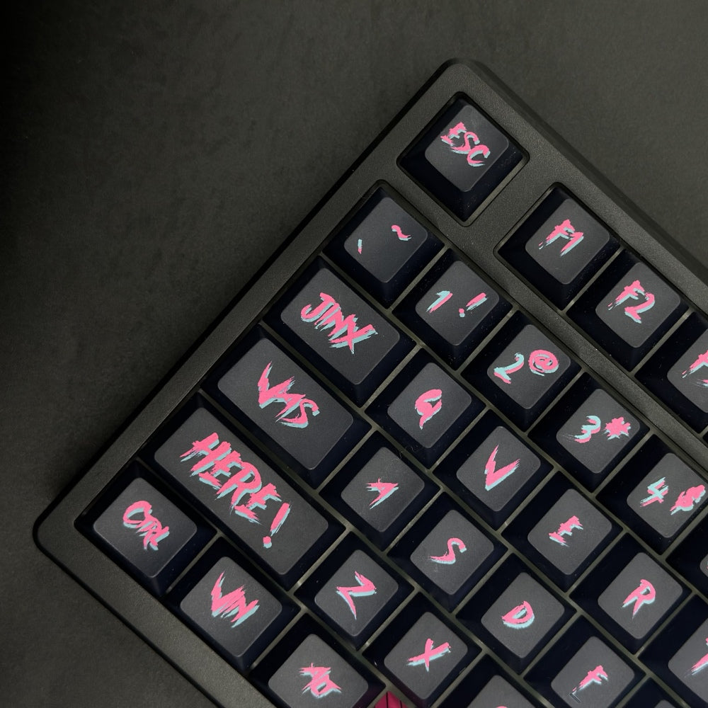 Jinx PBT Graffiti custom keycaps League of Legends Themed Keycaps,This keycap set is compatible with 104-key full-size, 87-key (TKL), 75% (84-key), 65% (68-key), and 60% (61-key) layouts, covering most standard and compact keyboard configurations.