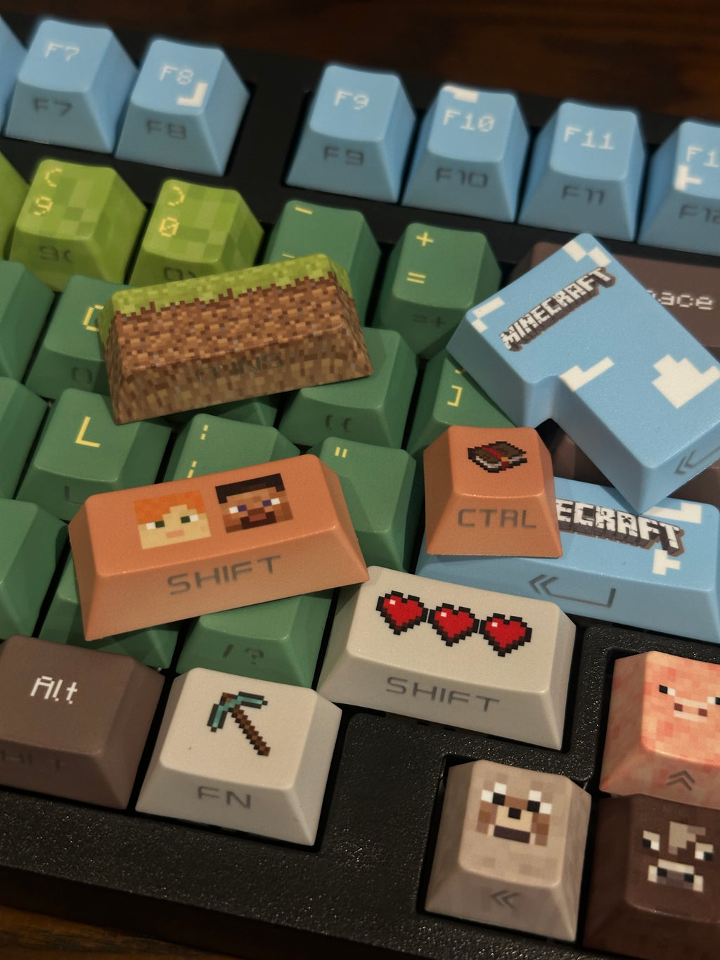 New Minecraft keyboard Pixel Wireless Mechanical Keyboard 97 keys