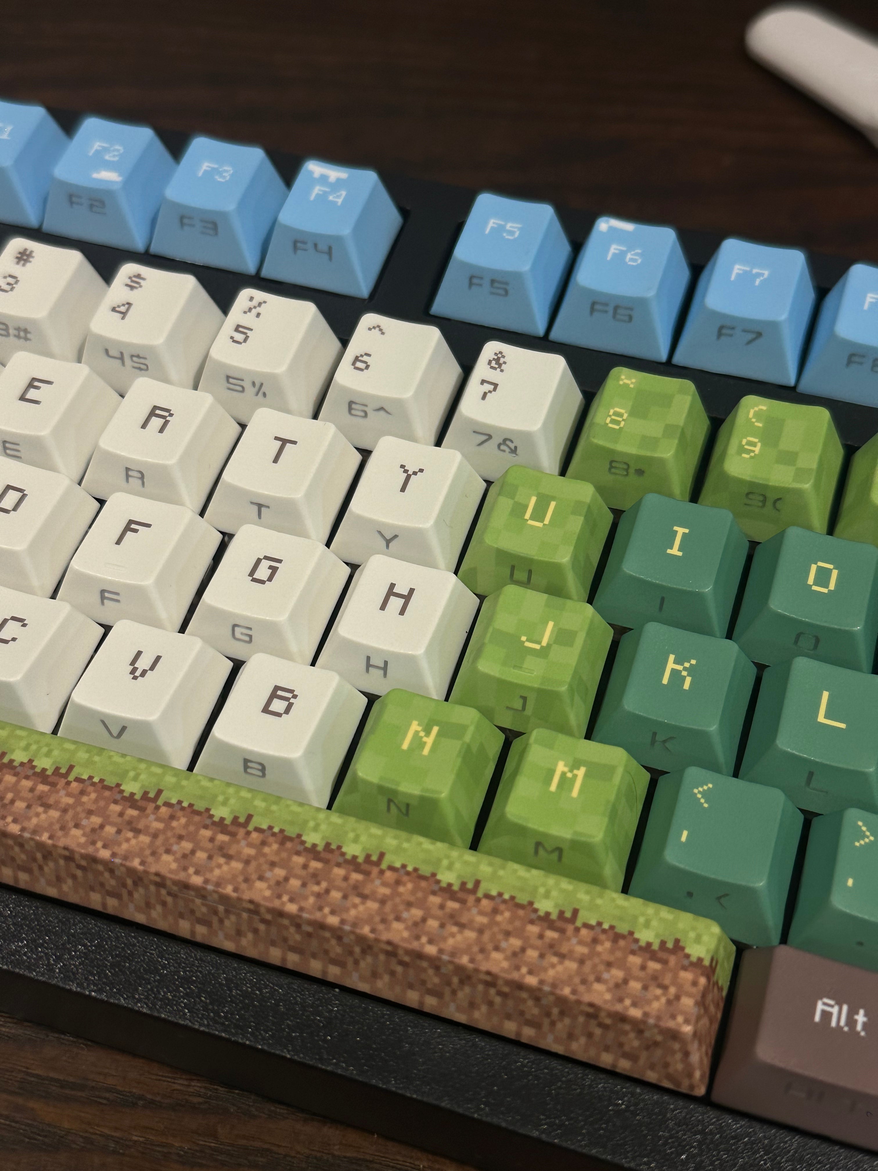 New Minecraft keyboard Pixel Wireless Mechanical Keyboard 97 keys