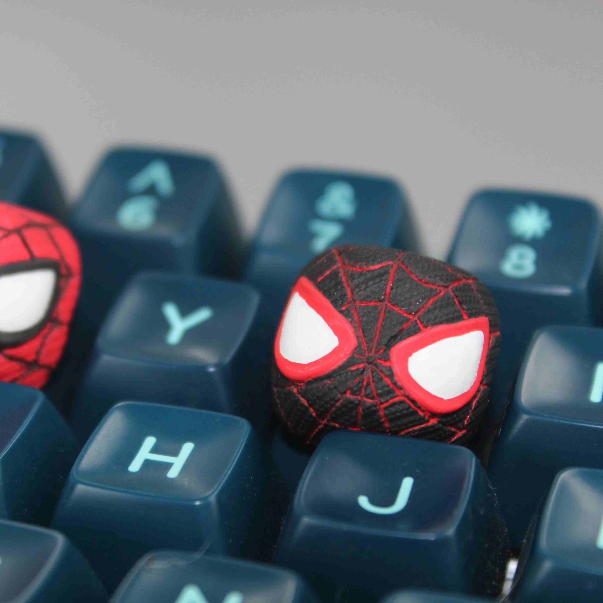 Spider-Manand-Venom-Maske-Keycaps-Artisan-Keycaps_3