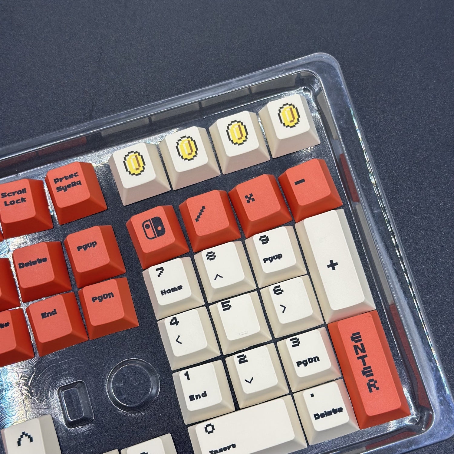 Super Keycaps Super Mario Bros. 35 Keycaps PBT Custom Keycaps Set 120 keys – AiheyStudio