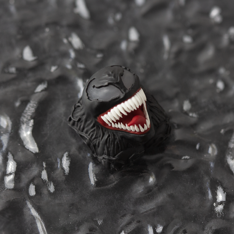 Dark-themed Venom artisan keycap from aiheystudio, perfect for fans of Marvel and unique keyboards.
