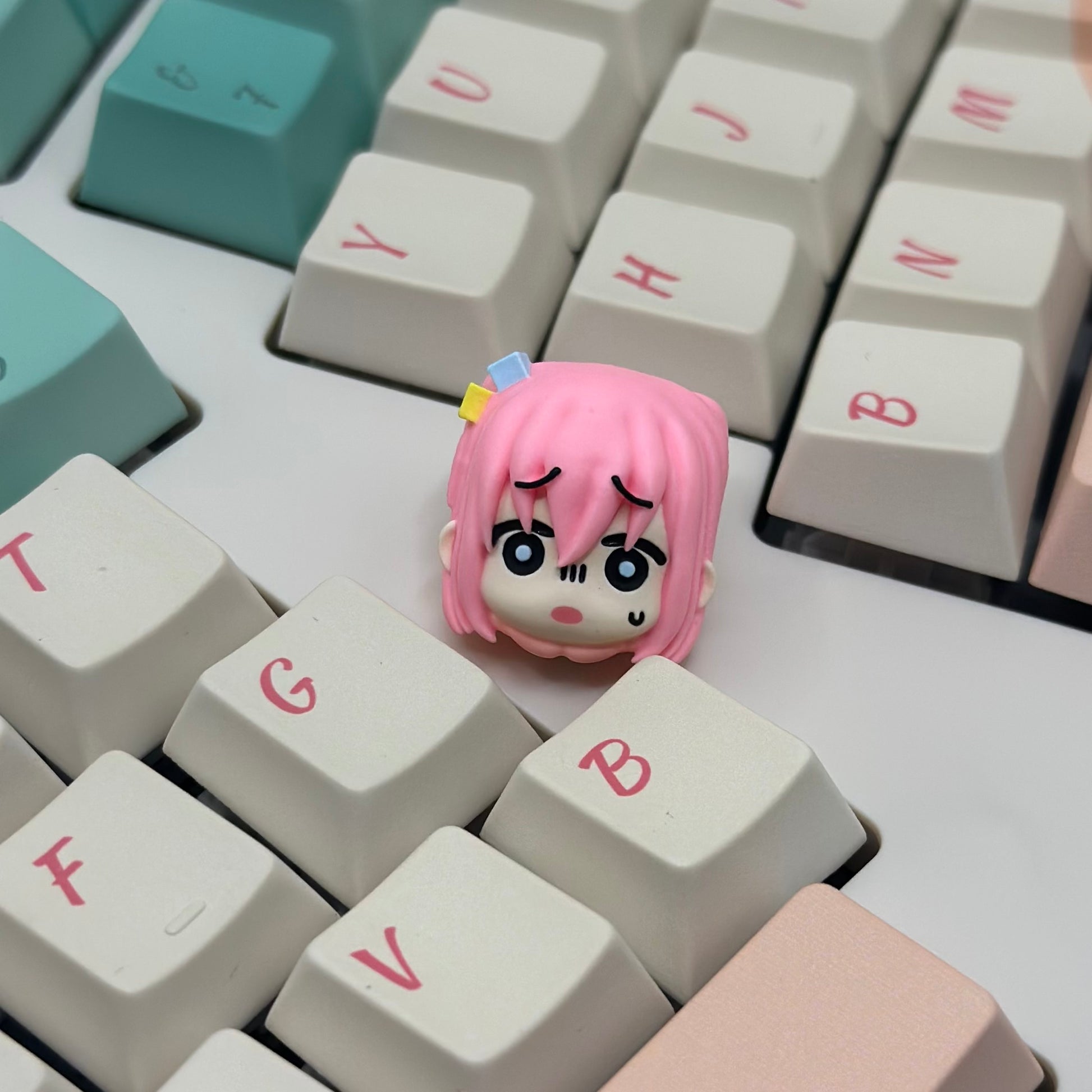 AiheyStudio Bocchi the Rock! artisan keycap featuring Hitori Gotoh, Nijika Ijichi, Ryou Yamada, and Ikuyo Kita for a colorful, character-rich keyboard.