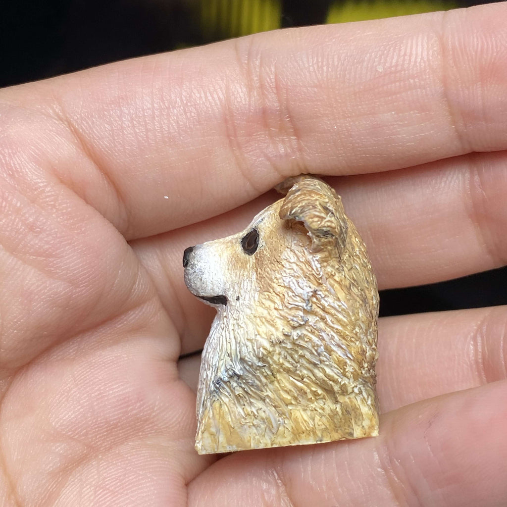 Personalized keycaps for pet lovers—AiheyStudio customizes artisan keycaps for cats, dogs, and special pets. Perfect for unique keyboard setups.
