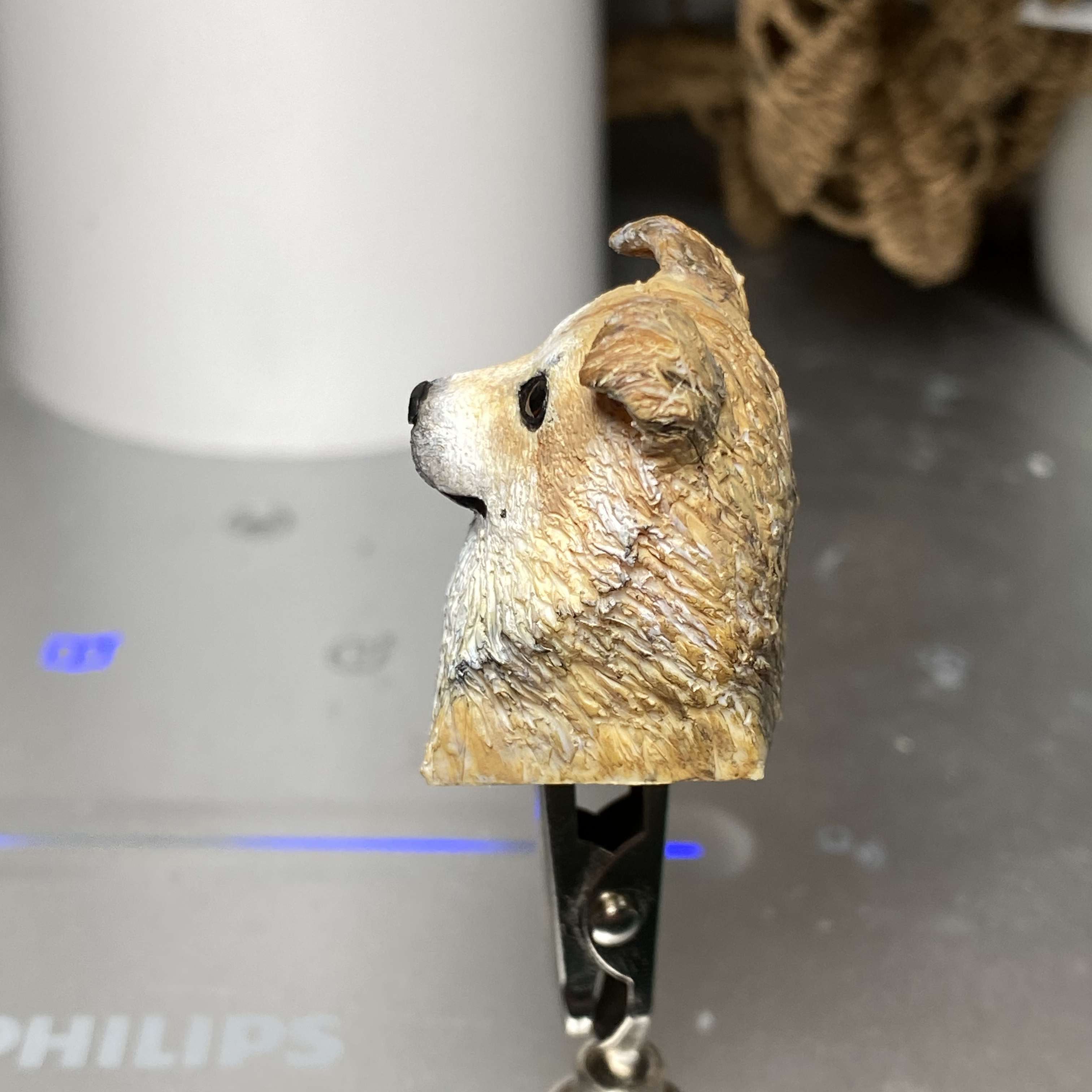 Personalized keycaps for pet lovers—AiheyStudio customizes artisan keycaps for cats, dogs, and special pets. Perfect for unique keyboard setups.

