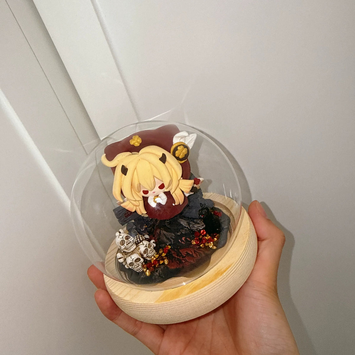 Genshin Impact anime character crystal ball figure