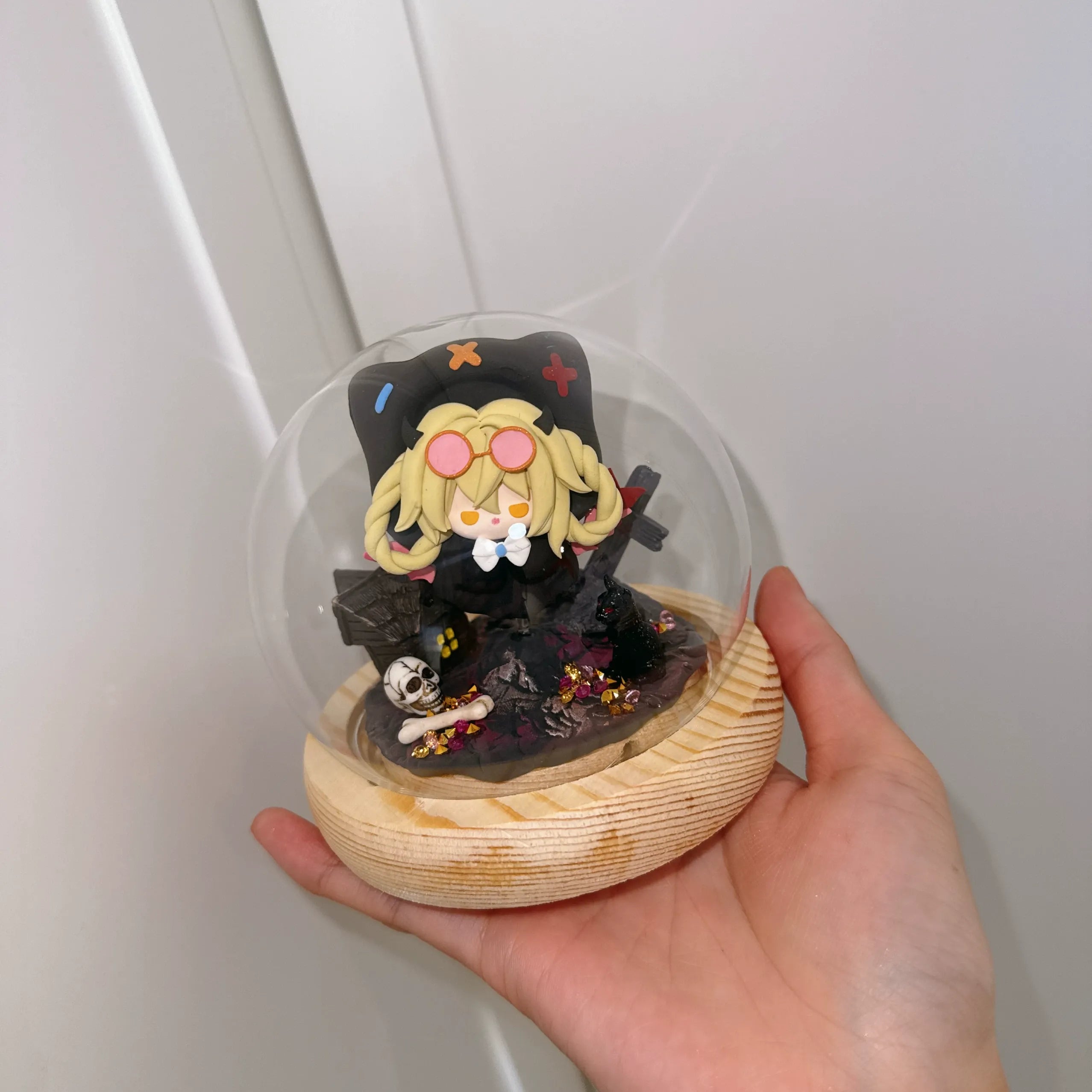 Genshin Impact glowing resin character figure