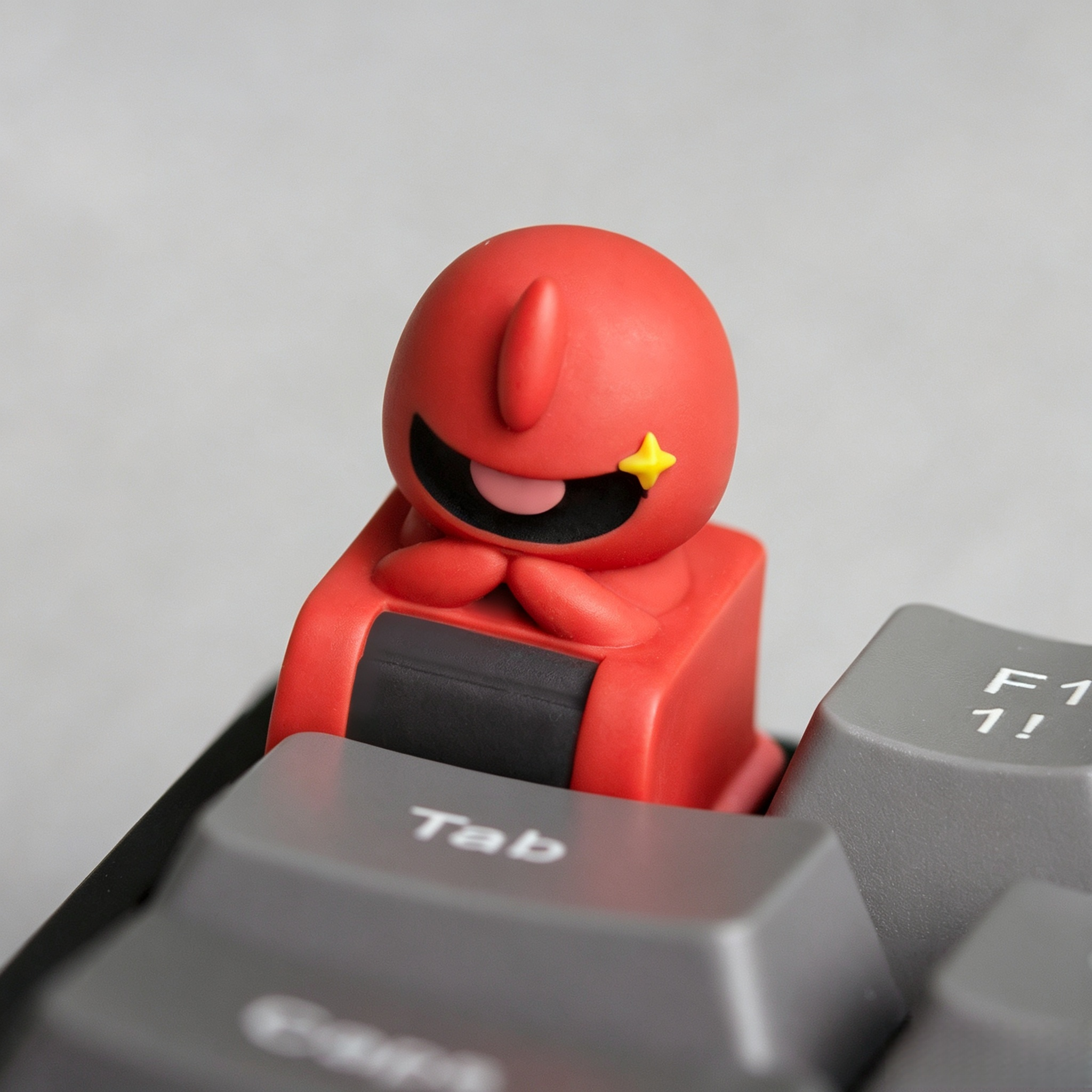detailed-gundam-epoxy-resin-keycap-with-layered-3d-mecha-design-and-hand-polished-finish-for-mechanical-keyboard-setups