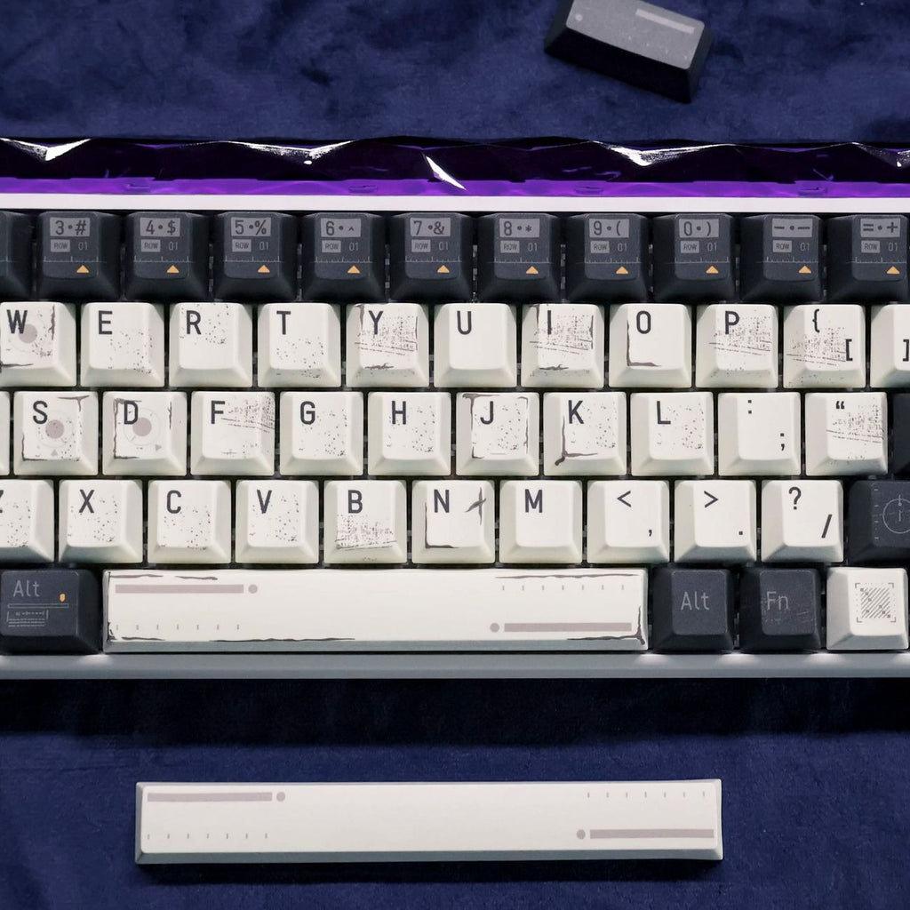 Nico Interstellar keycap spacebar featuring spacecraft instrumentation graphics and deep space exploration inspired artwork