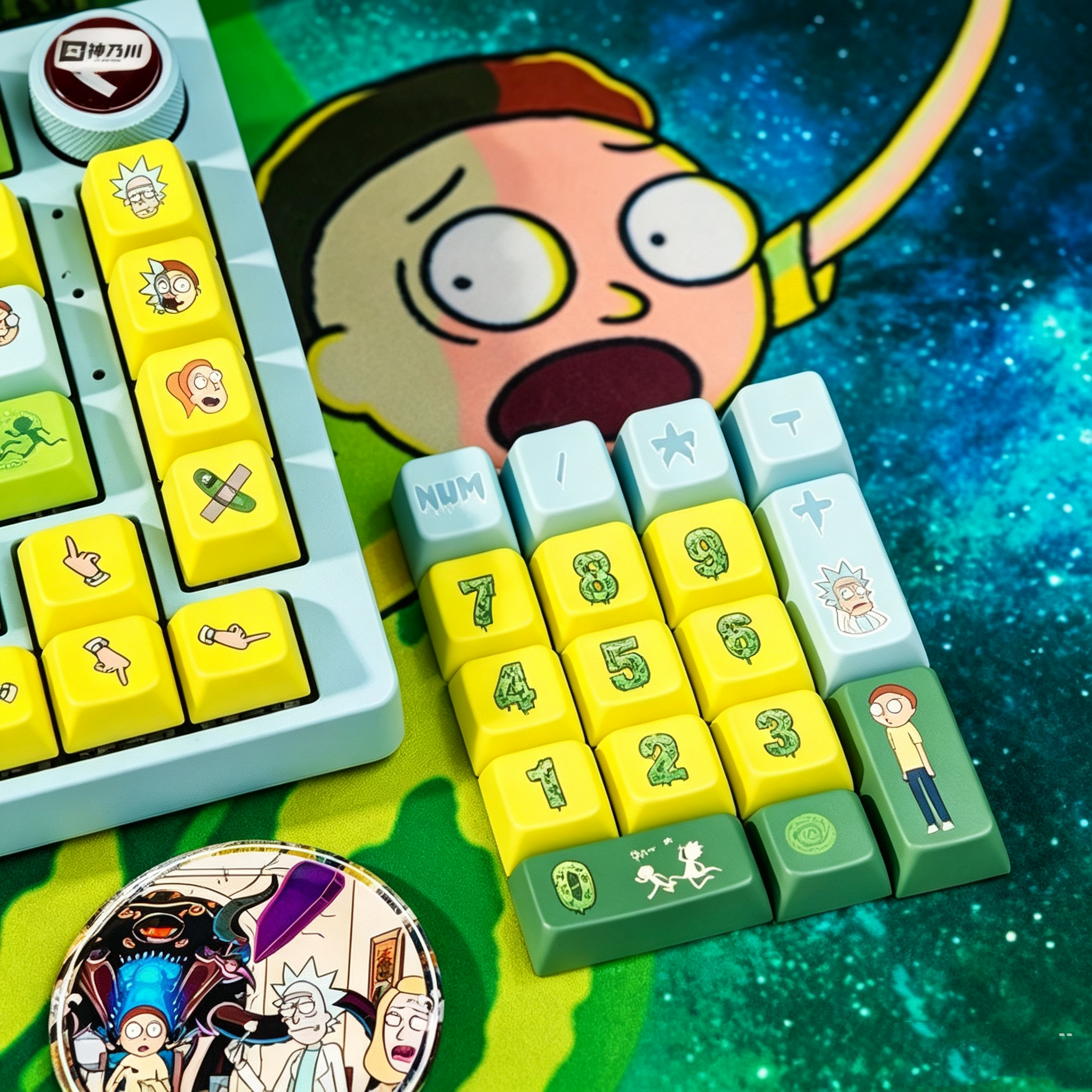 rick-and-morty-keycaps-with-radioactive-green-portal-effect-melting-slime-style-legends-and-multiverse-sci-fi-design