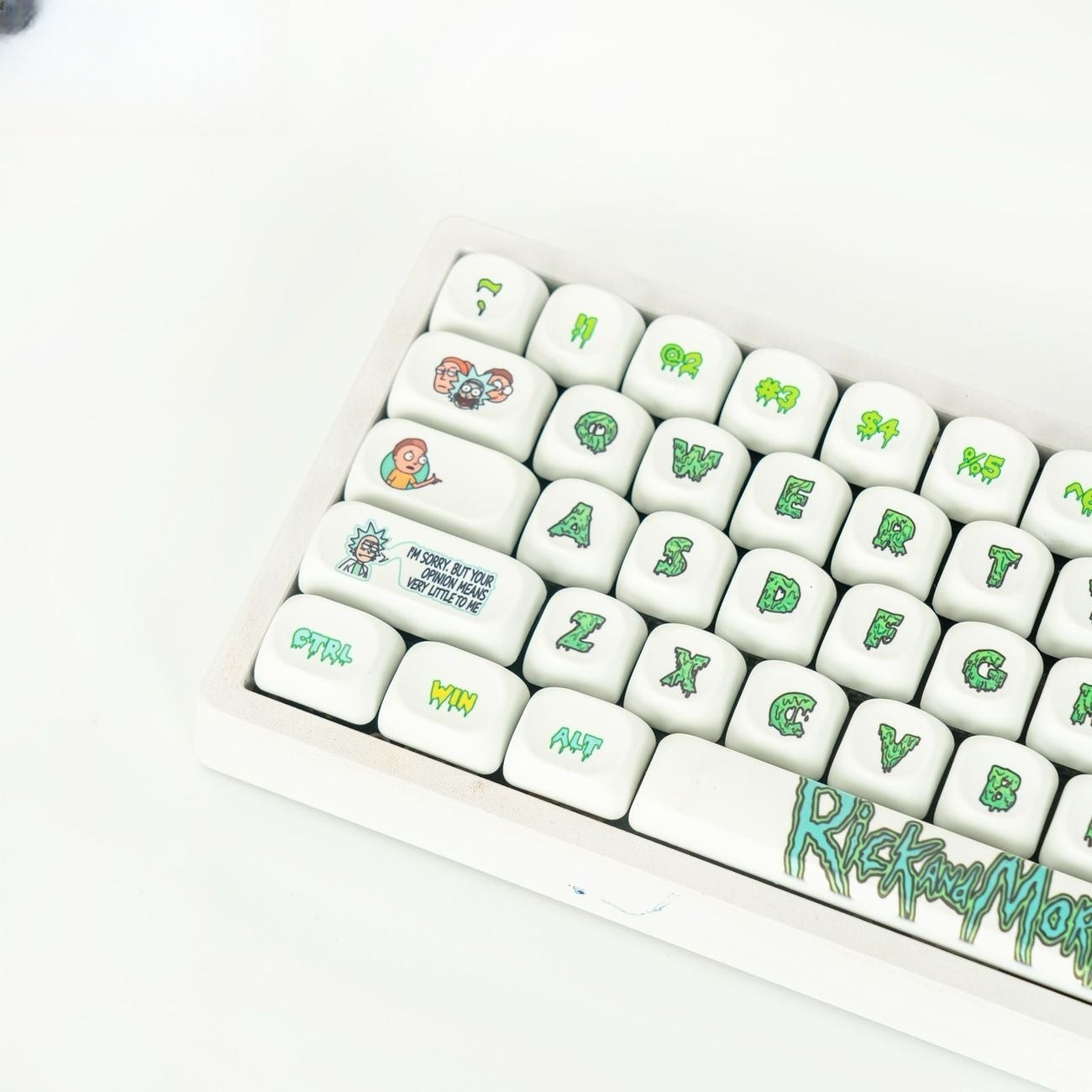 rick-and-morty-inspired-keycaps-with-green-portal-slime-effect-melting-letter-design-and-interdimensional-sci-fi-theme