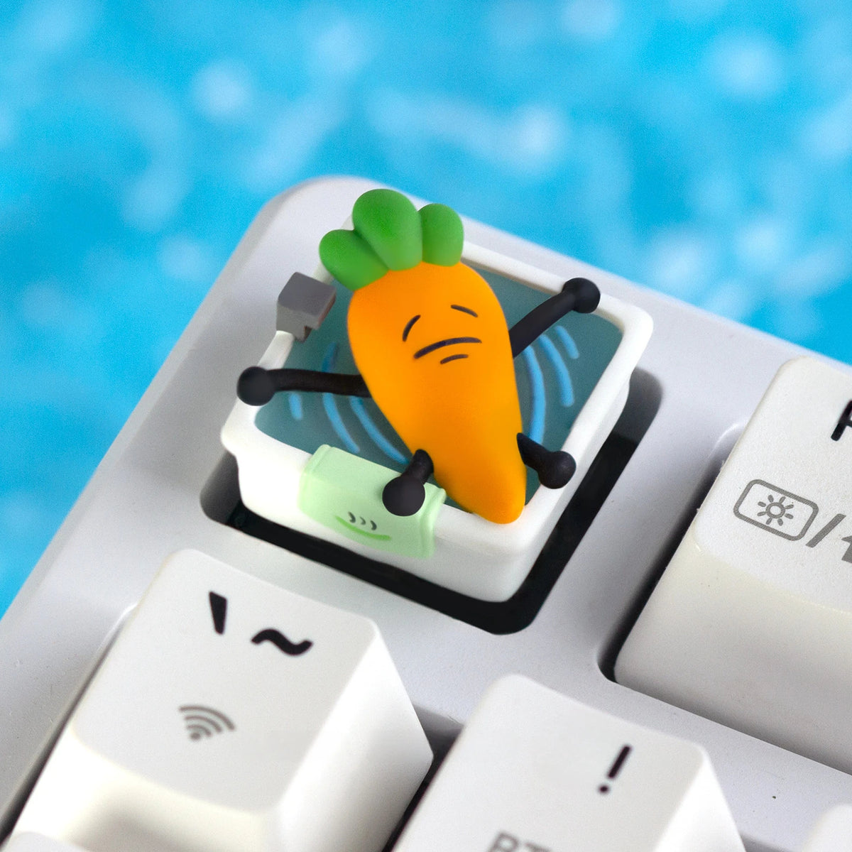 Tanaka Siamese Lipu translucent artisan keycap