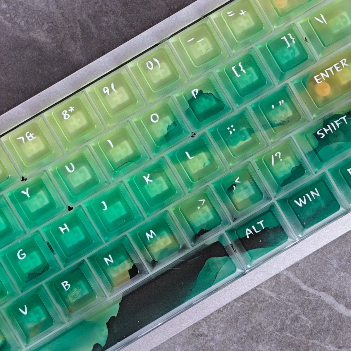 wenshao-dark-moss-pc-keycap-set-with-translucent-moss-green-ink-wash-design-frosted-polycarbonate-material-and-rgb-backlight-effect-for-mechanical-keyboards
