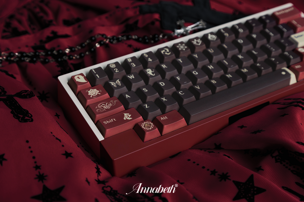Custom Hutao keycaps set, designed with artwork from Versemonger of the Darkest Alleys for Genshin Impact fans.
